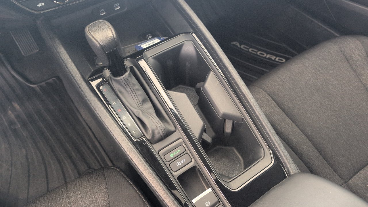 2023 Honda Accord Sedan - Image 19