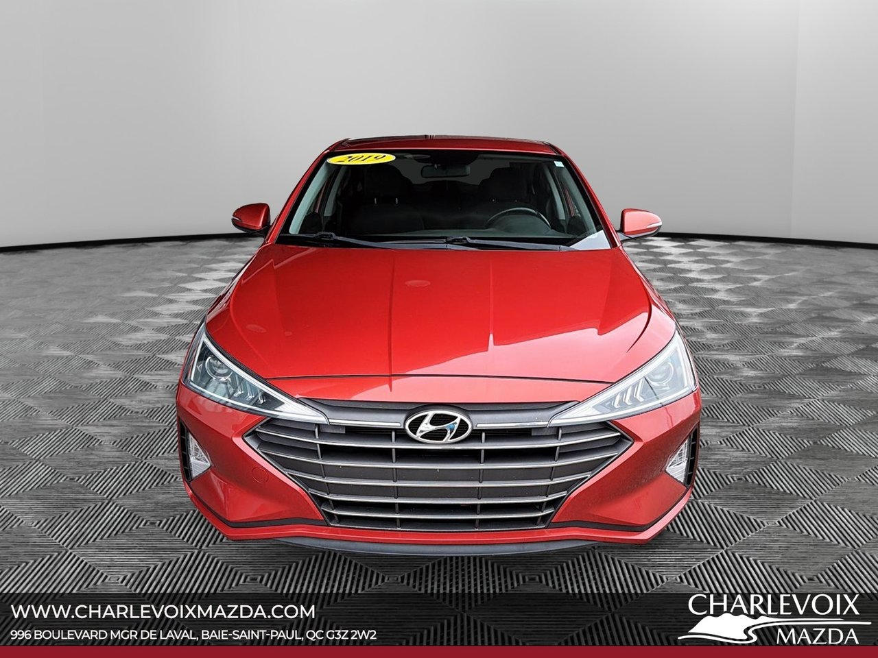 2019 Hyundai Elantra - Image 2