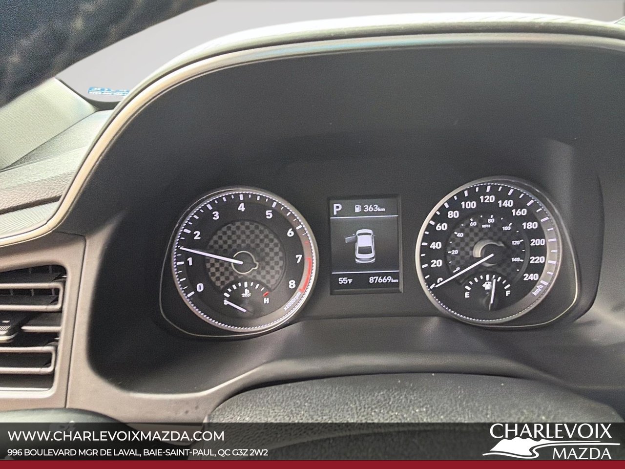 2019 Hyundai Elantra - Image 13
