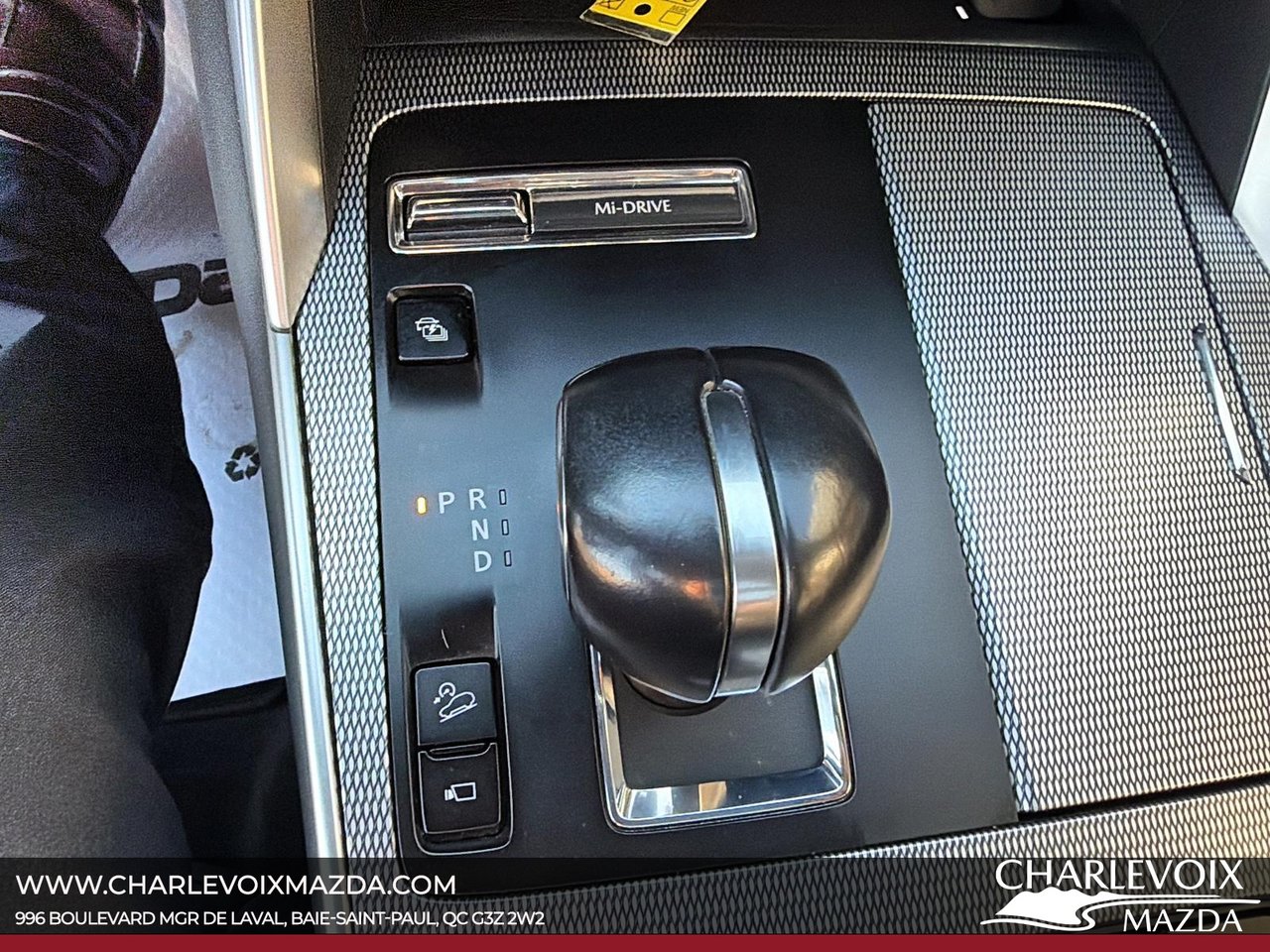 2025 Mazda CX-70 PHEV - Image 15