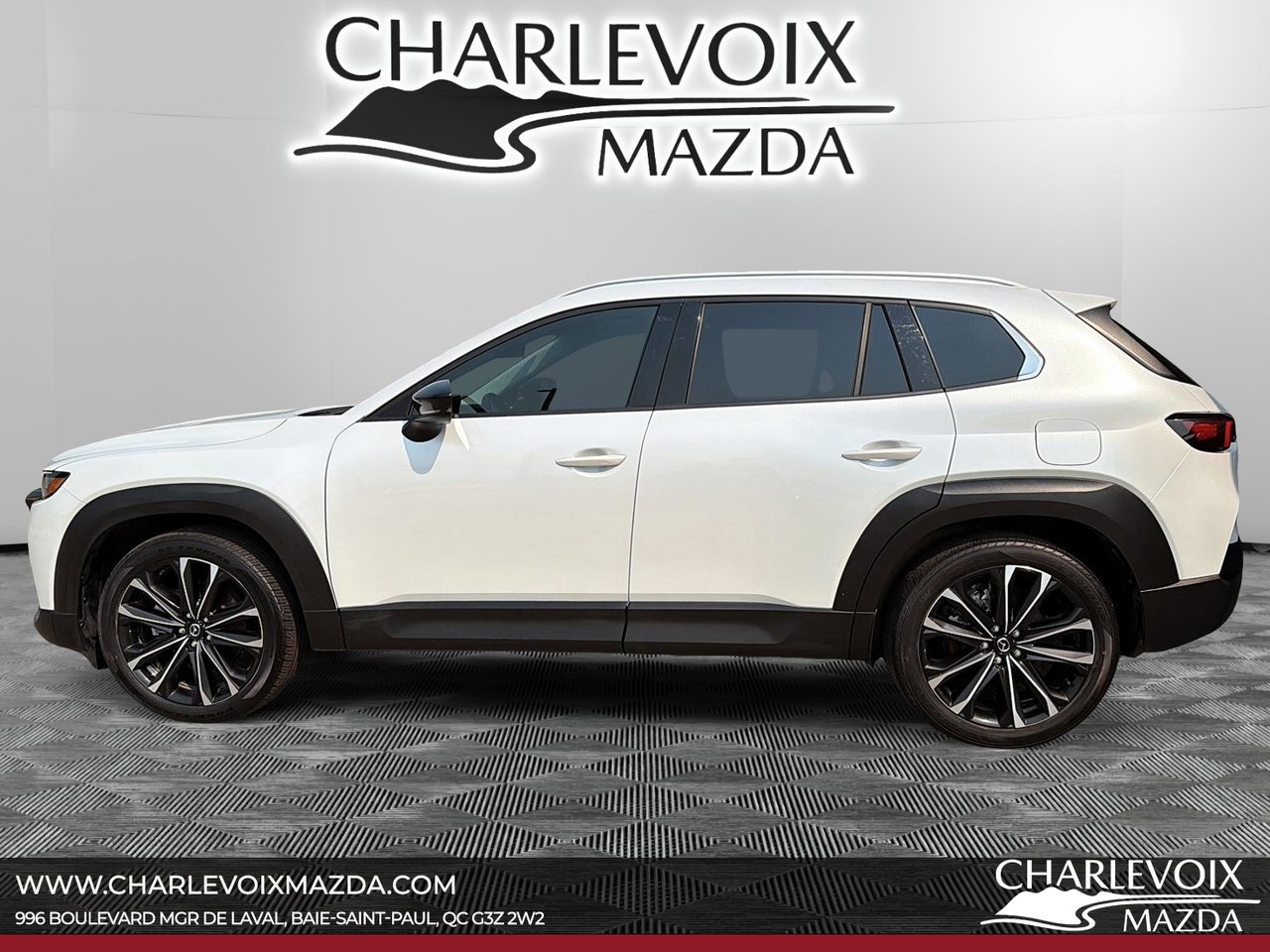 2024 Mazda CX-50 - Image 5