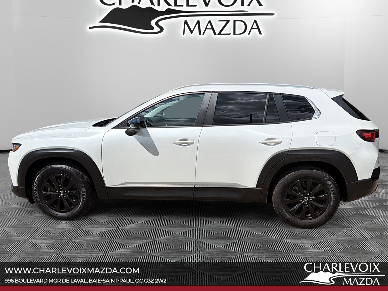 2023 Mazda CX-50 - Image 5