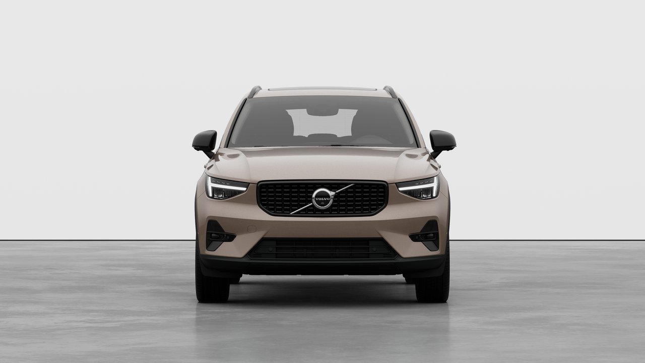 2026 Volvo XC40 - Image 5