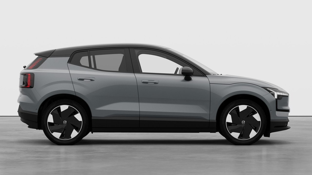 2026 Volvo EX30 - Image 7