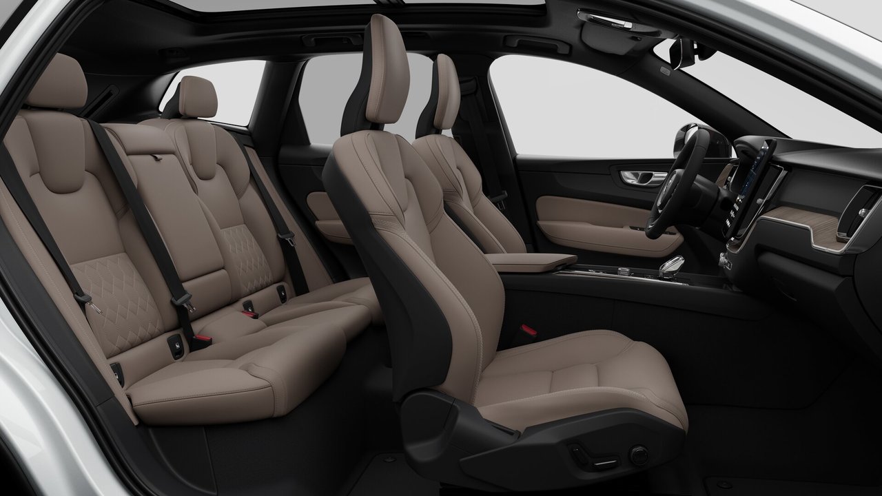2027 Volvo XC60 - Image 13