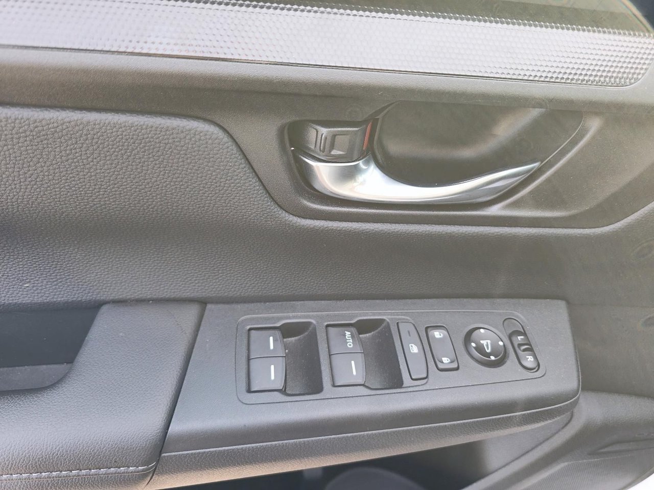 2026 Honda CR-V - Image 10