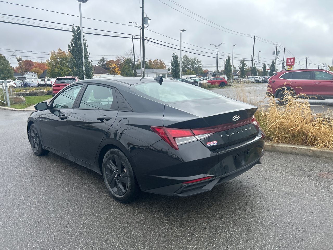 2023 Hyundai Elantra - Image 7