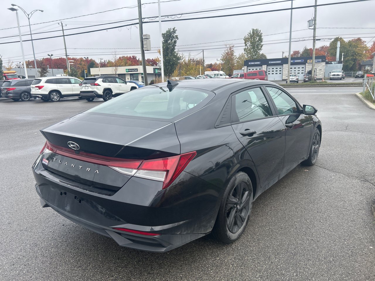 2023 Hyundai Elantra - Image 8