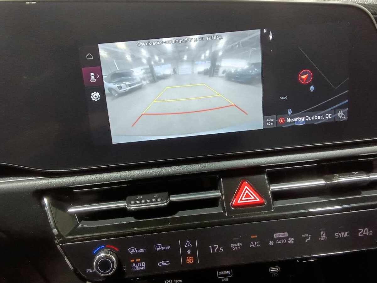 2025 Kia Niro - Image 16