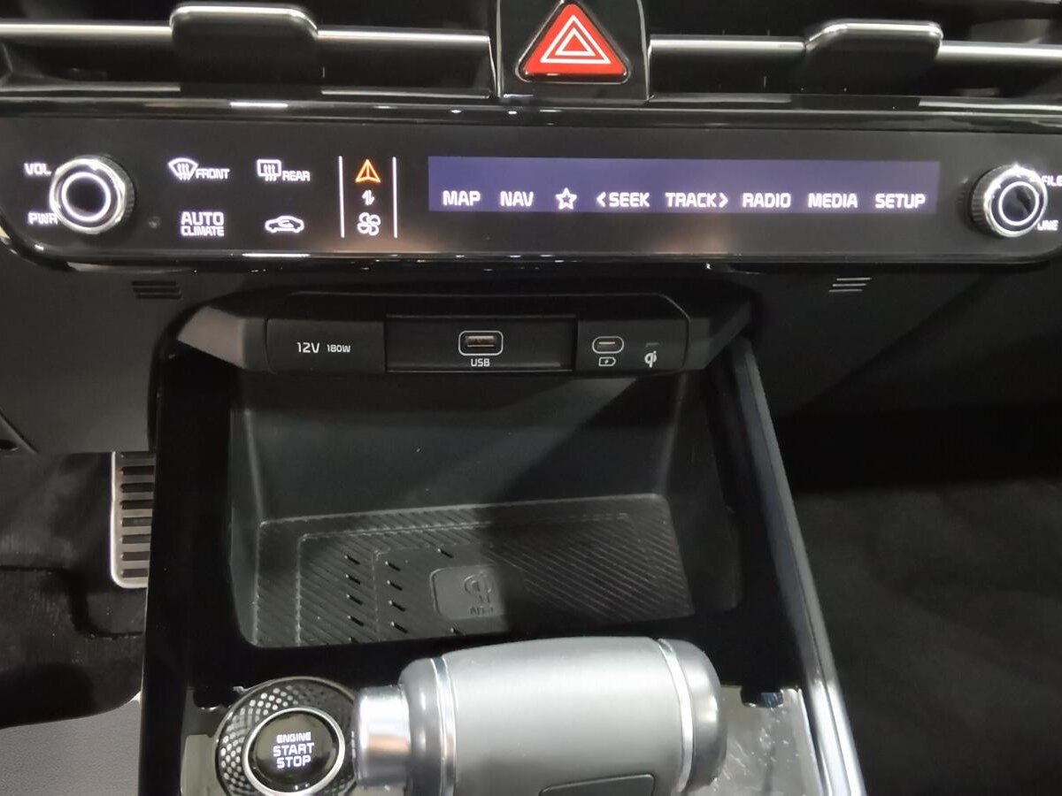 2024 Kia Niro - Image 22