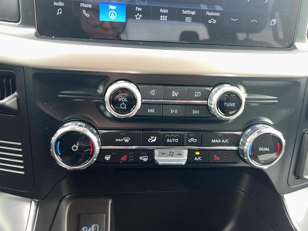 2023 Ford F-150 Lightning - Image 26