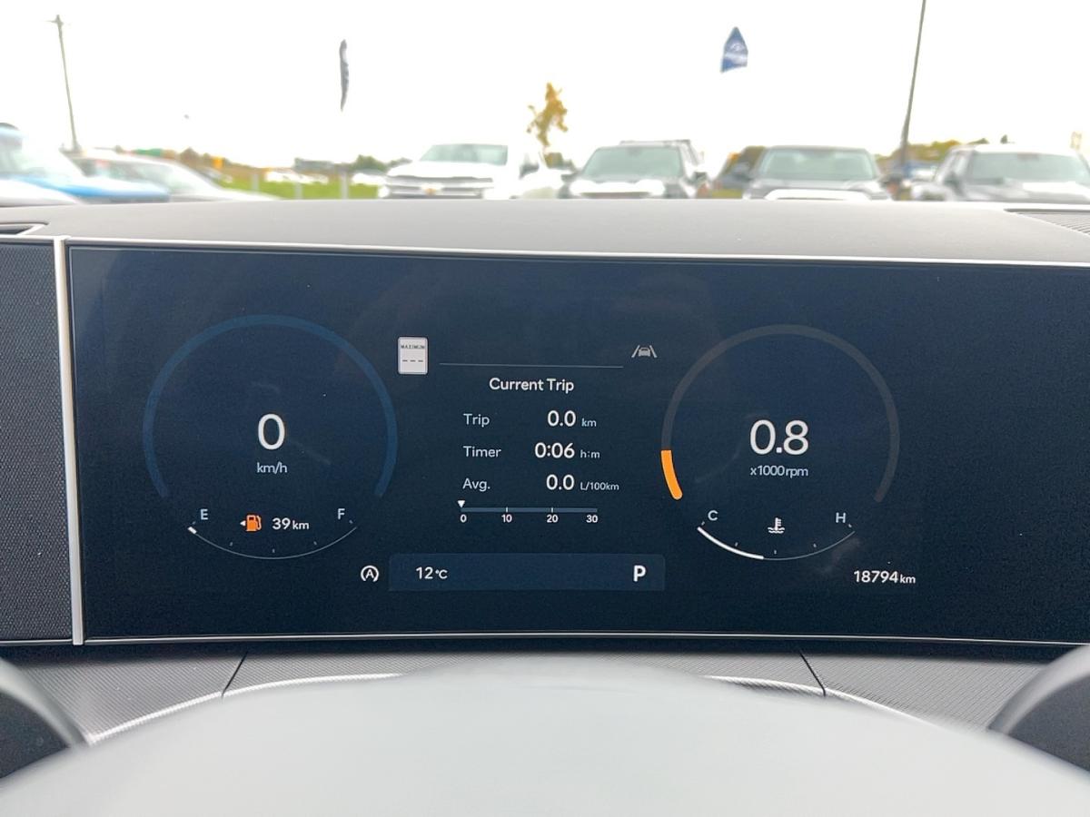 2025 Hyundai Santa Fe - Image 25