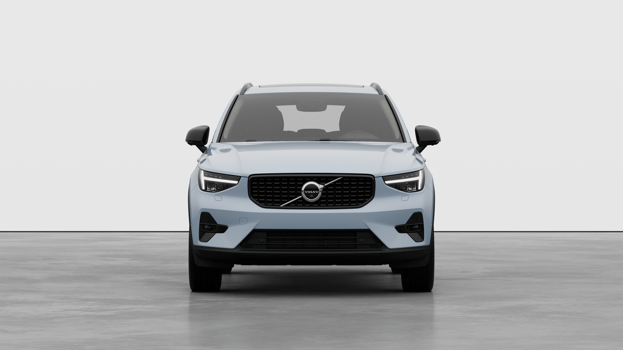 2026 Volvo XC40 - Image 5
