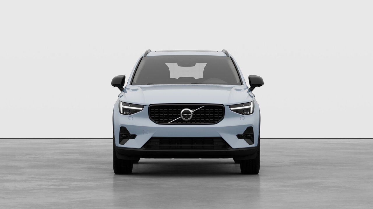 2026 Volvo XC40 - Image 5