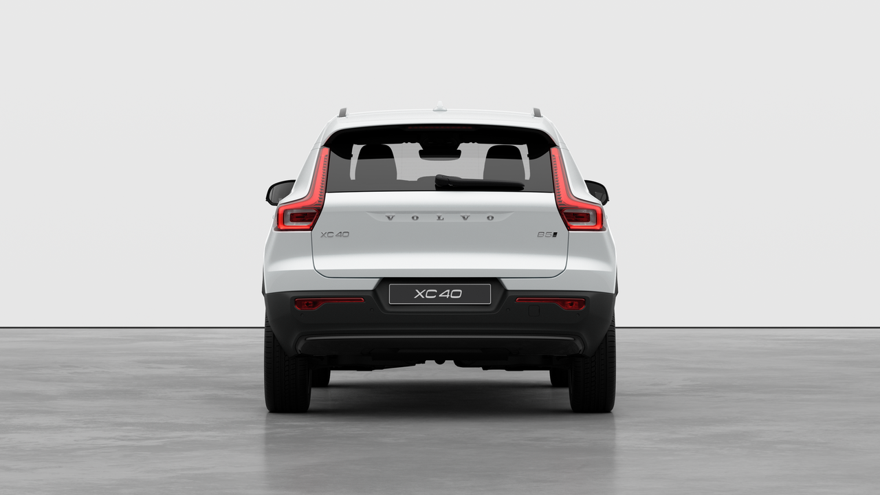 2026 Volvo XC40 - Image 6