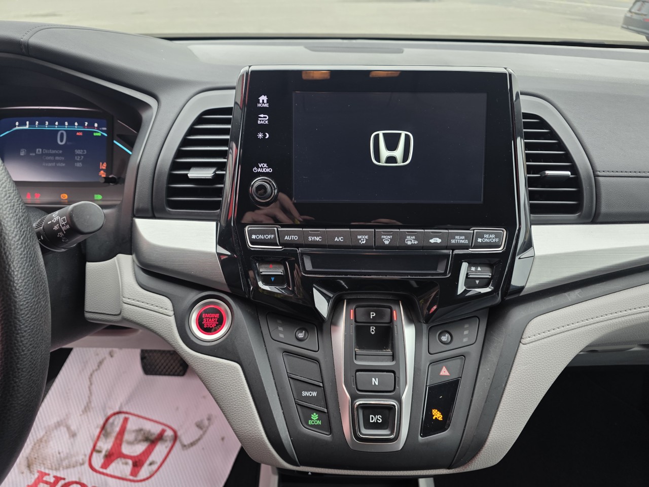 2018 Honda Odyssey - Image 13