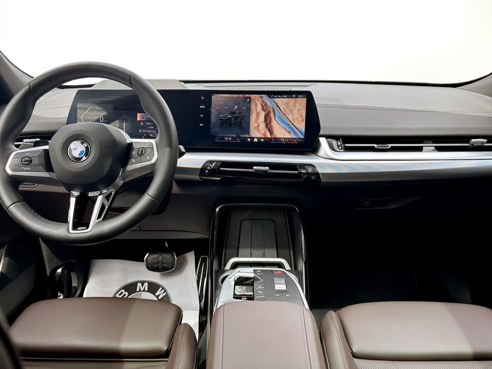 2025 BMW X2 - Image 10