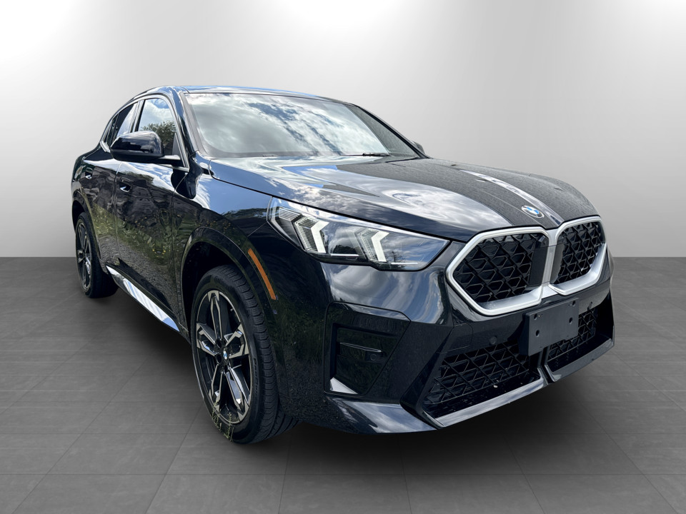 2025 BMW X2 - Image 16