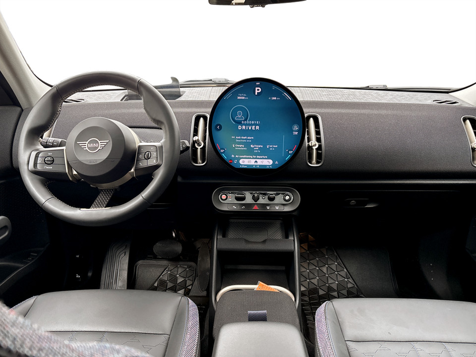 2025 Mini Countryman - Image 10