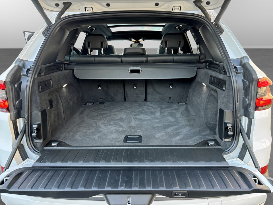 2023 BMW X5 - Image 13