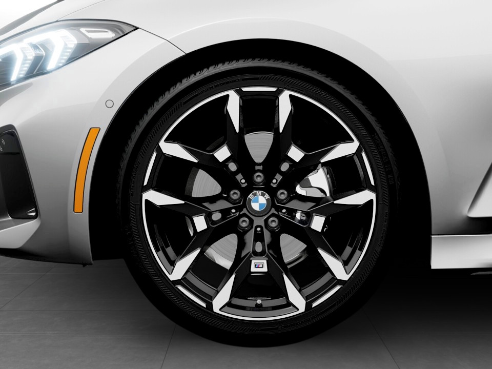 2026 BMW 3 Series - Image 7