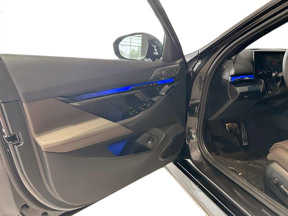 2026 BMW Others - Image 15