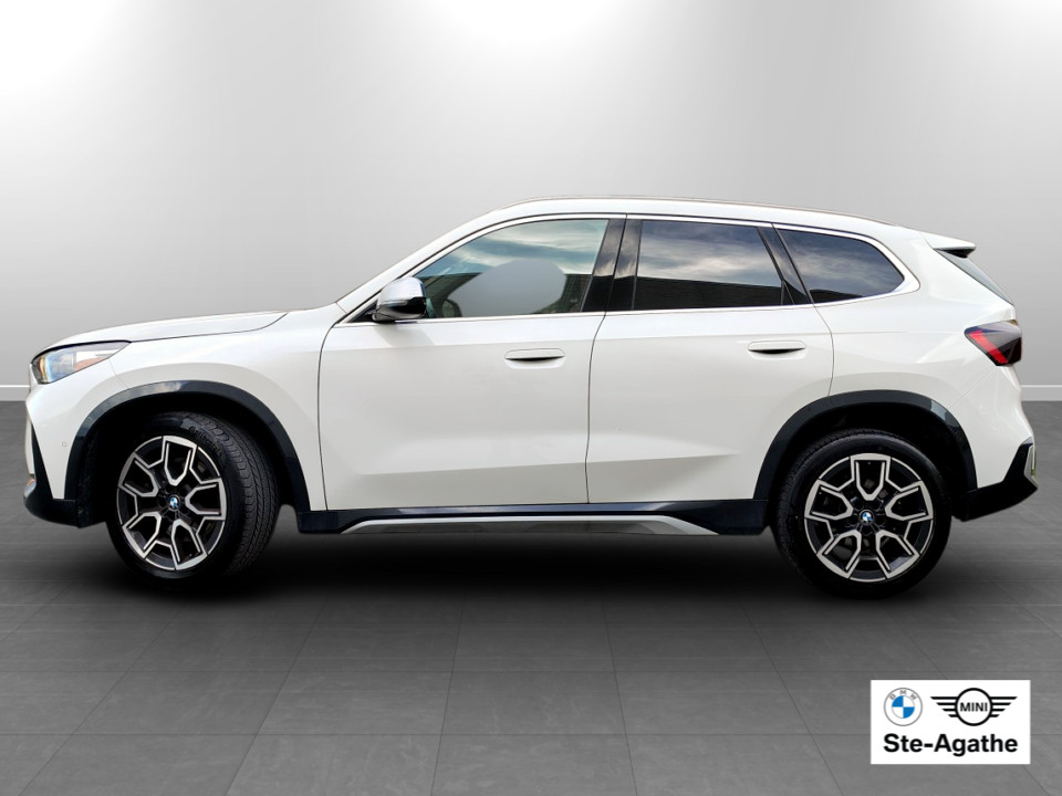 2023 BMW X1 - Image 2