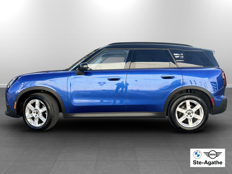 2025 Mini Cooper Countryman - Image 2