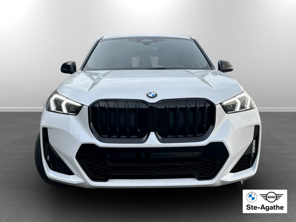 2025 BMW X1 - Image 4