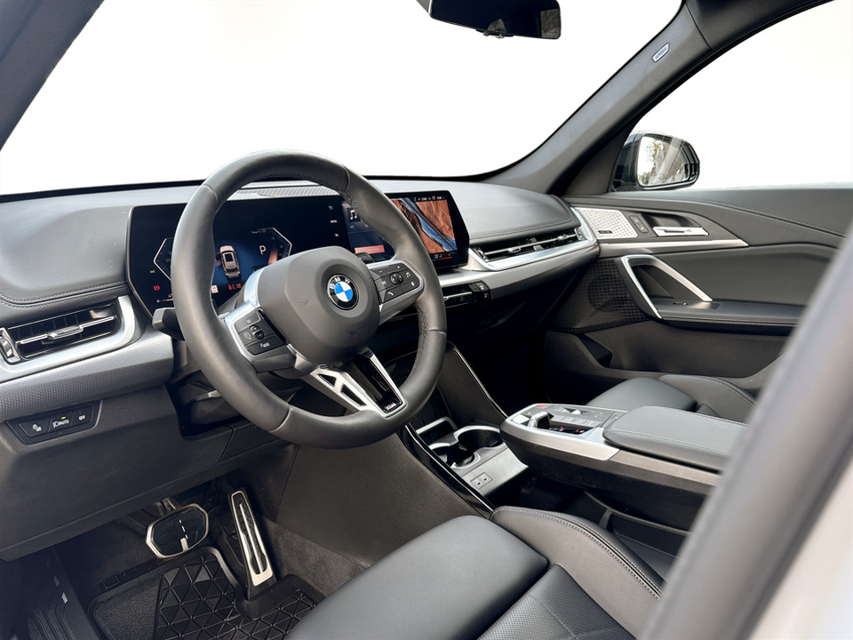 2025 BMW X1 - Image 11