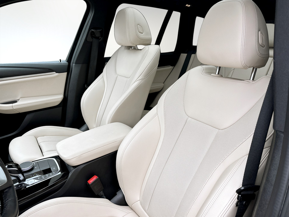 2023 BMW X3 - Image 7
