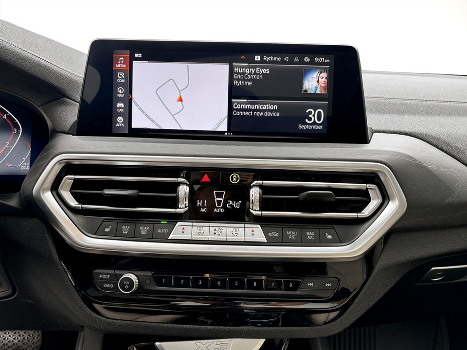 2023 BMW X3 - Image 9