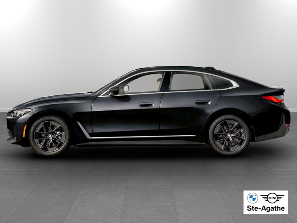 2026 BMW i4 - Image 3