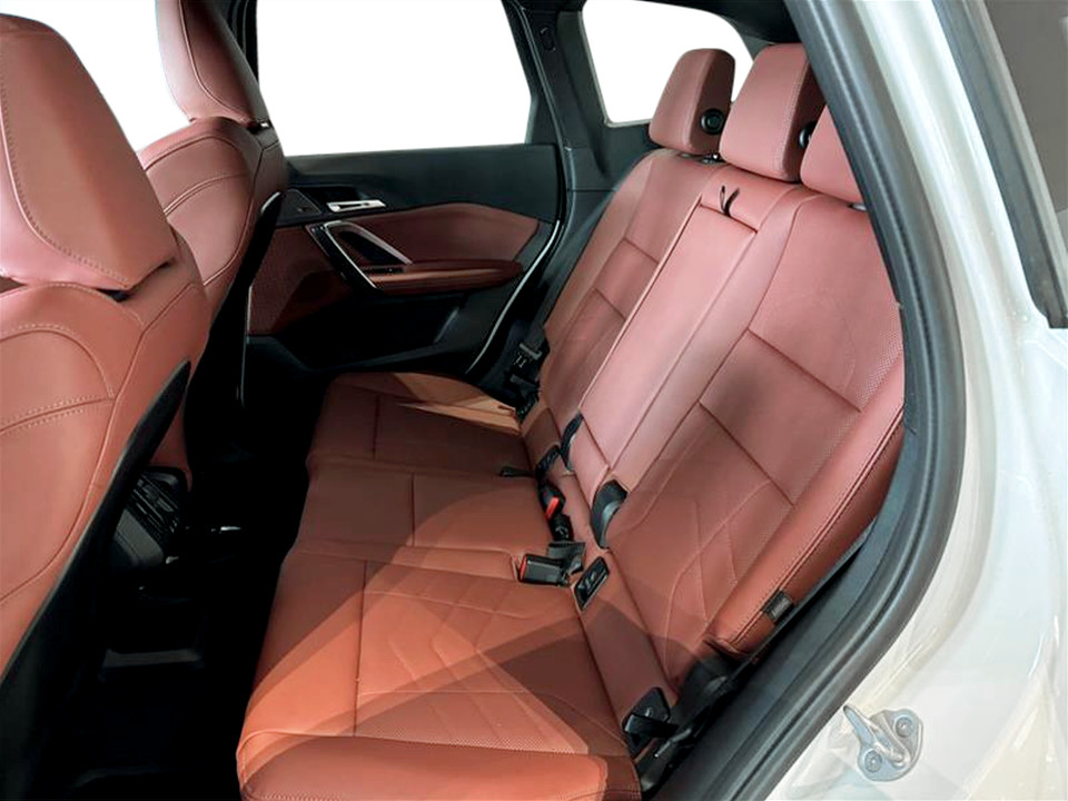 2026 BMW X1 - Image 11
