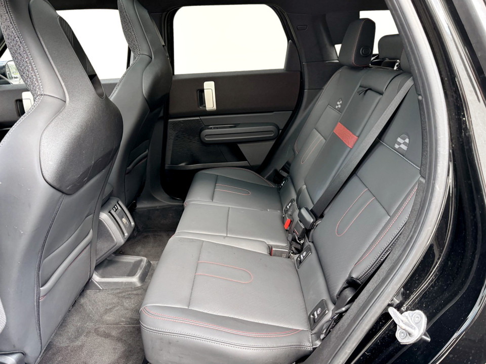 2025 Mini Cooper Countryman - Image 13