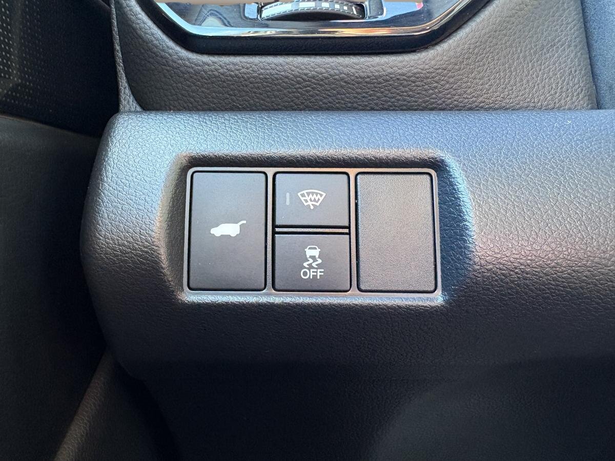 2023 Honda Pilot - Image 25