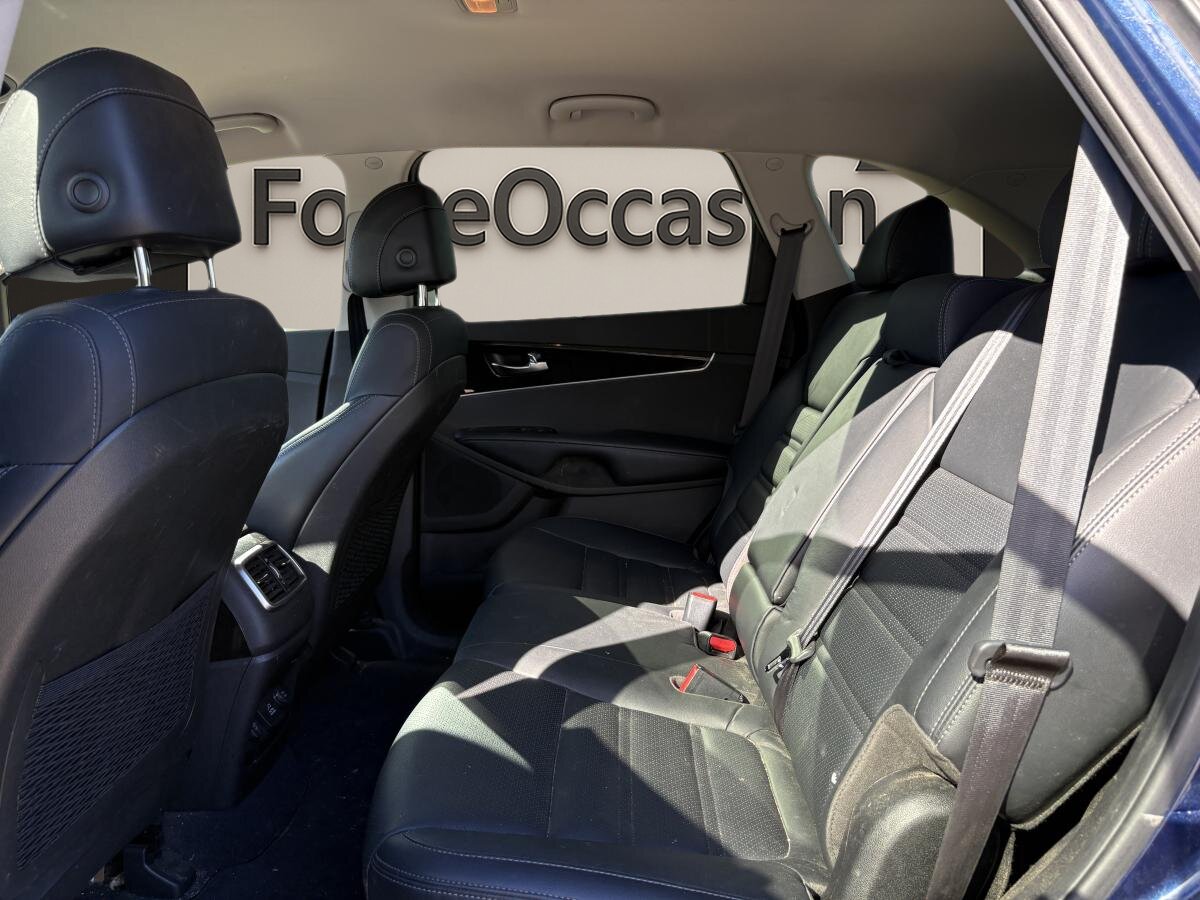 2017 Kia Sorento - Image 7