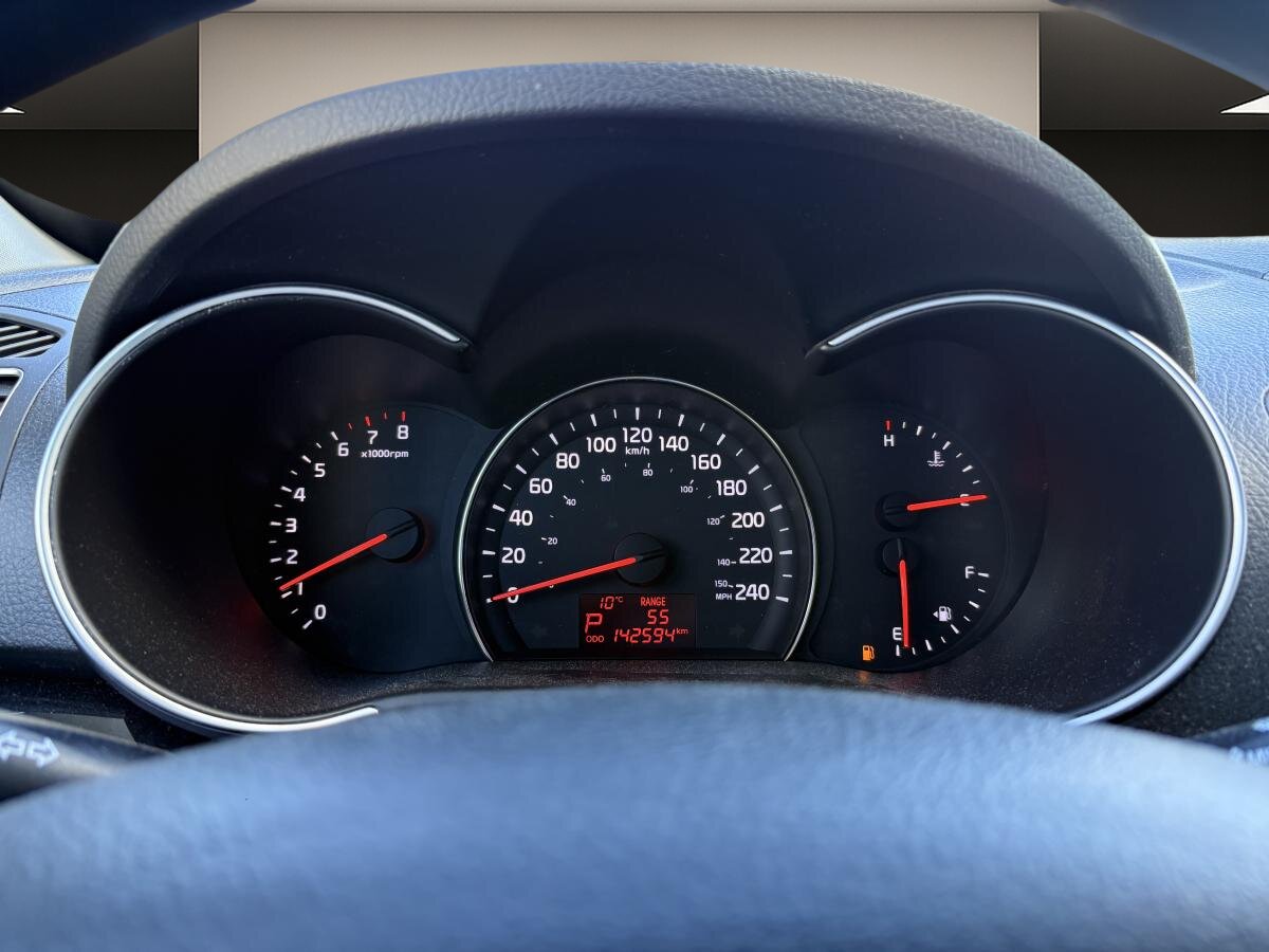 2015 Kia Sorento - Image 16