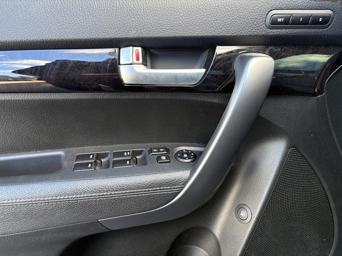 2015 Kia Sorento - Image 22