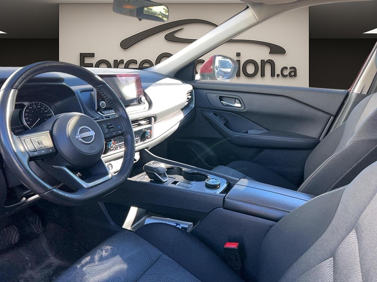 2024 Nissan Rogue - Image 3