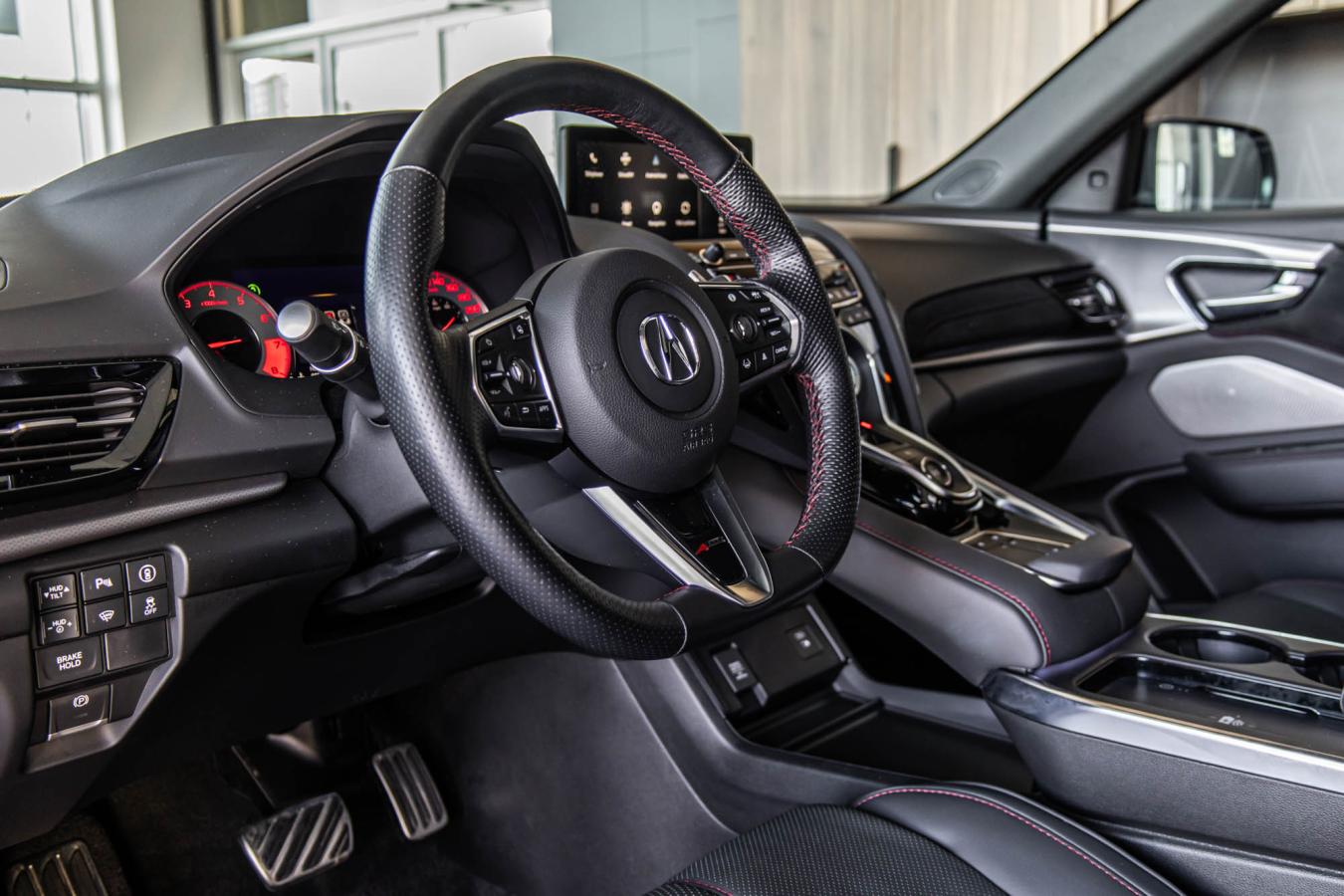 2025 Acura RDX - Image 16