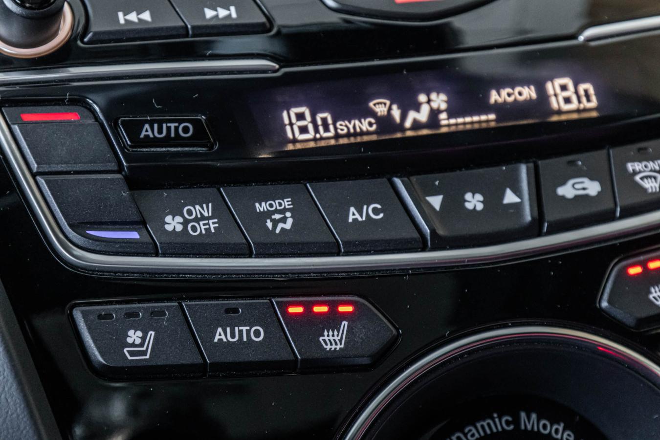 2024 Acura RDX - Image 25