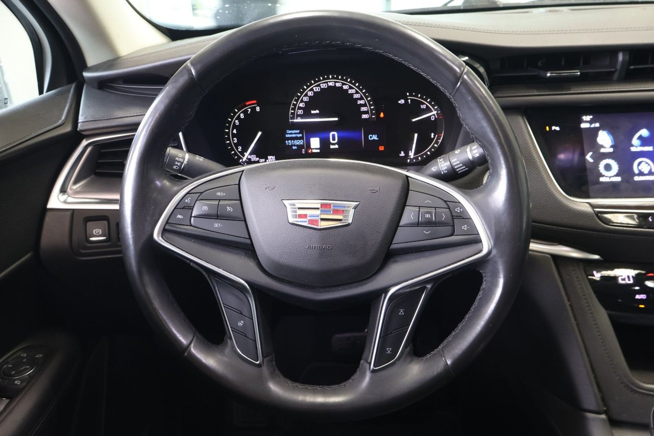 2018 Cadillac XT5 - Image 11