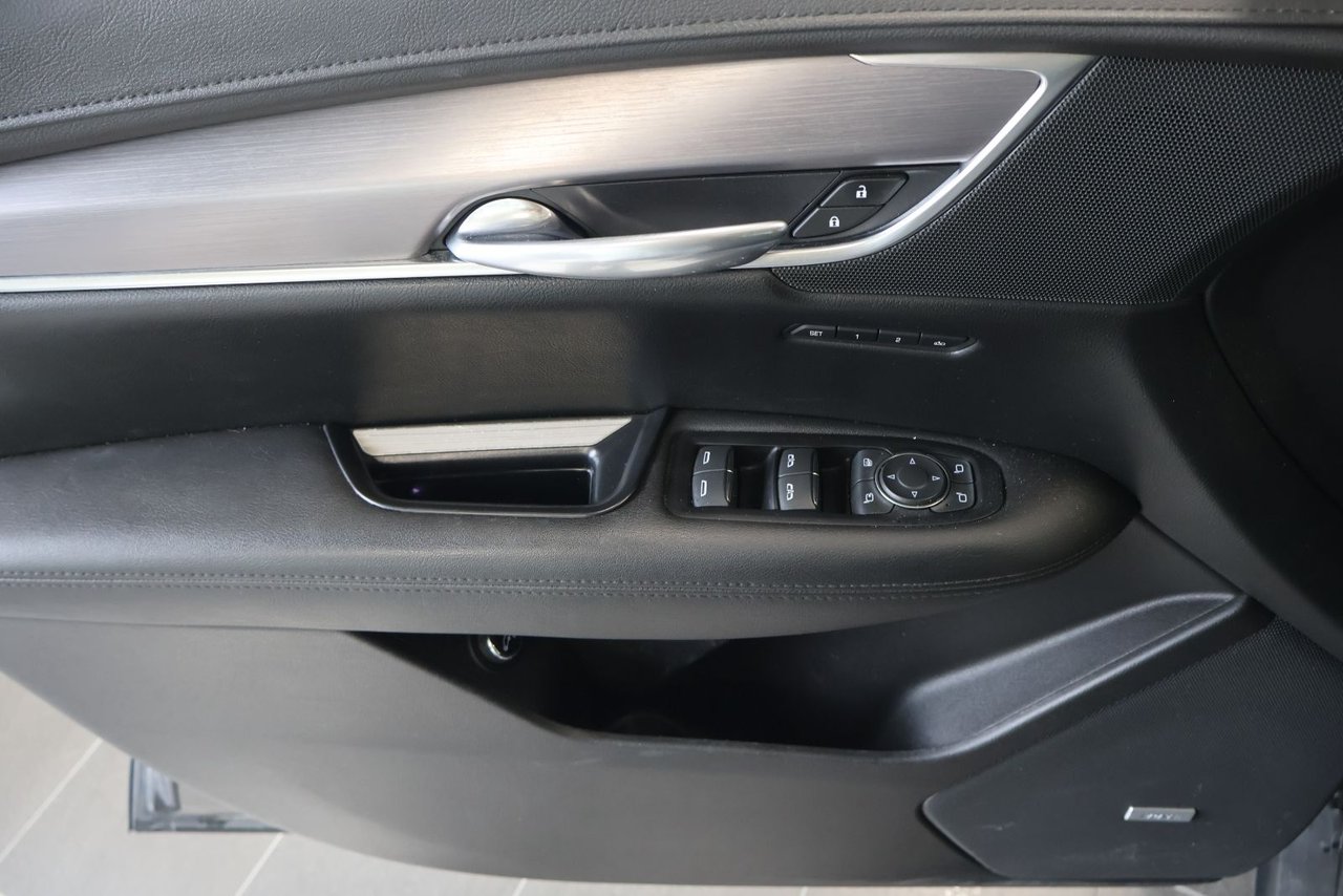 2018 Cadillac XT5 - Image 19