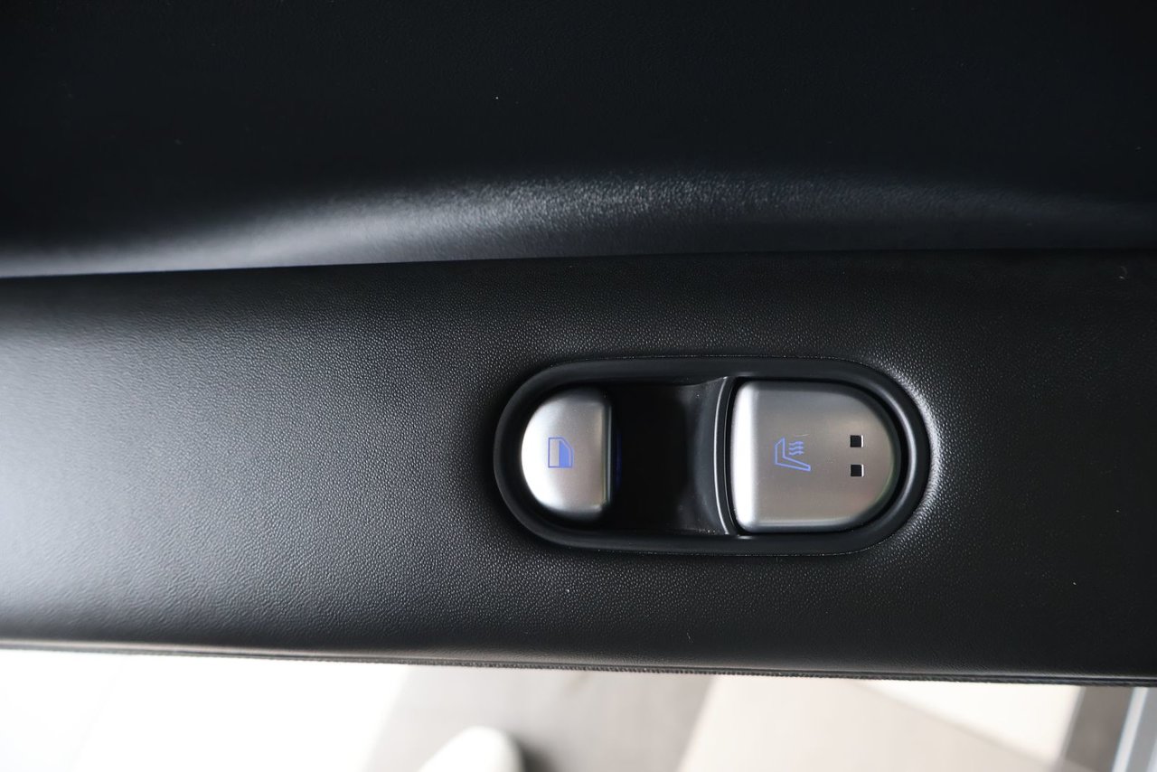 2024 Hyundai IONIQ 5 - Image 23