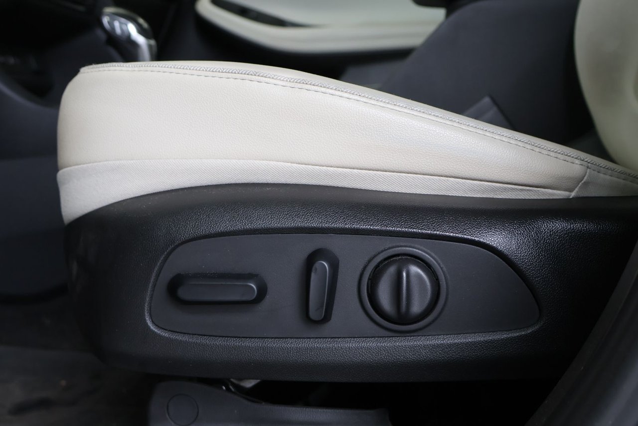 2020 Buick Encore GX - Image 6