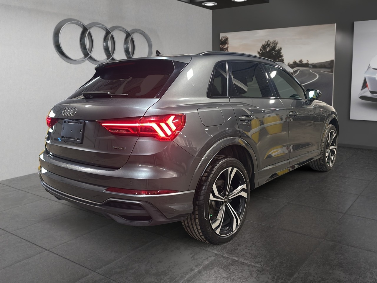 2024 Audi Q3 - Image 6