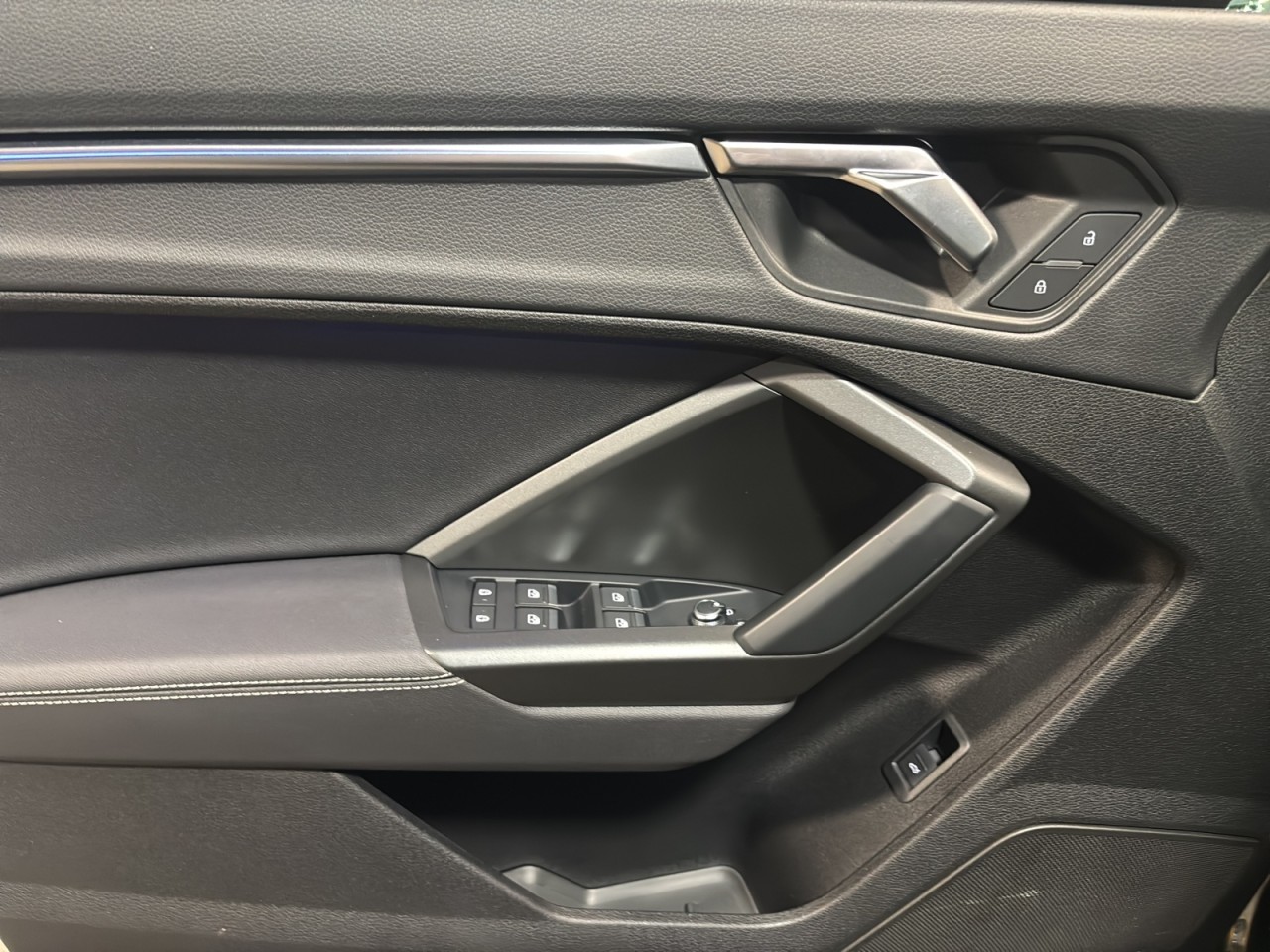 2024 Audi Q3 - Image 9