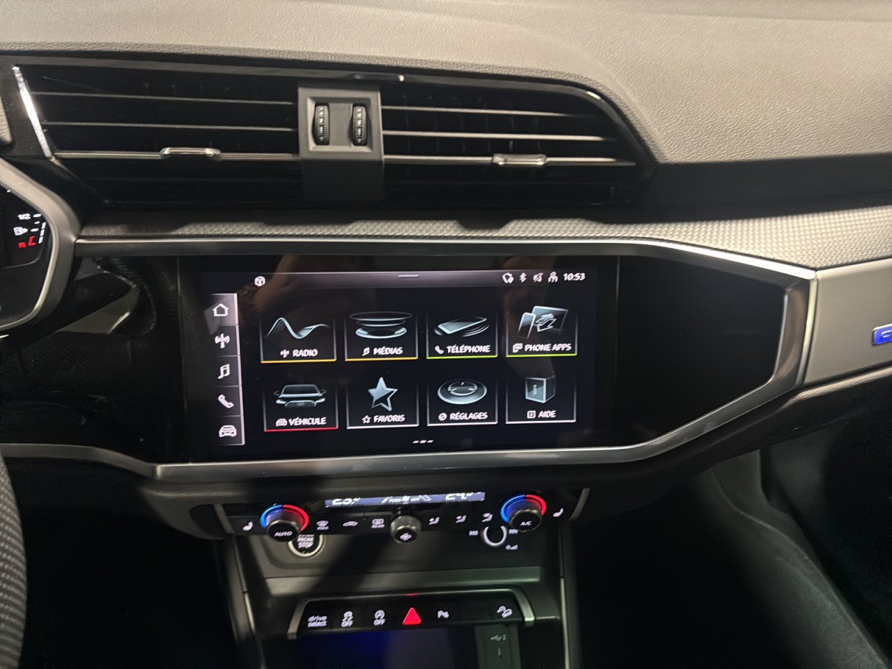 2024 Audi Q3 - Image 14