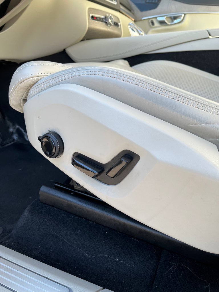 2024 Volvo XC90 - Image 9